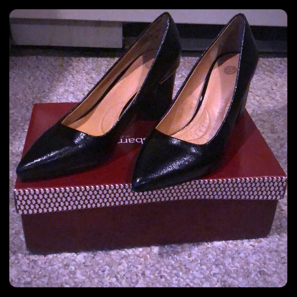 Dress Barn black Heel